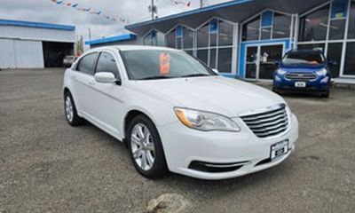 2013 Chrysler 200 LX