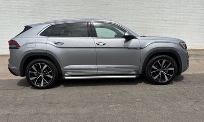2025 Volkswagen Atlas Cross Sport 4Motion SEL Premium