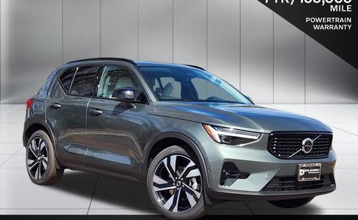 2026 Volvo XC40 Ultra Dark