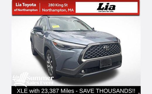 2025 Toyota Corolla Cross XLE