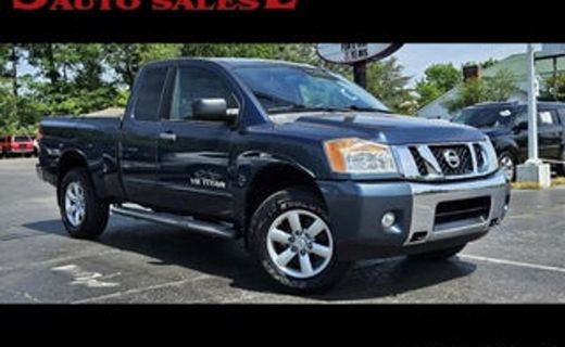 2014 Nissan Titan SV