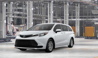 2026 Toyota Sienna LE