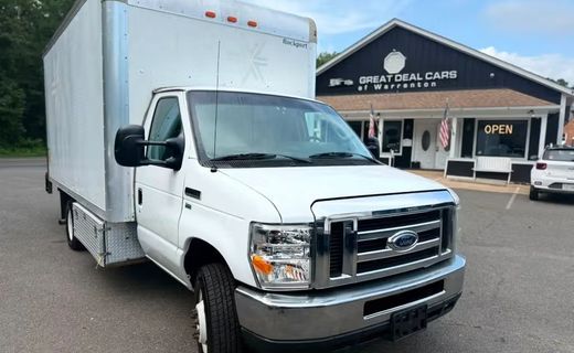 2013 Ford E-Series Chassis E 350 Super