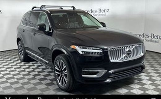 2020 Volvo XC90 Momentum
