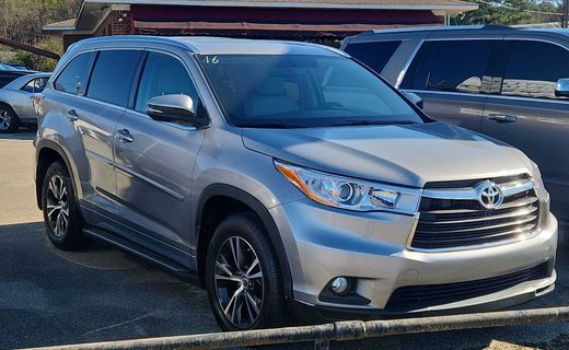 2016 Toyota Highlander Base