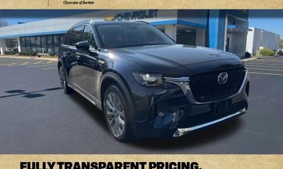 2024 Mazda CX-90 Premium Package