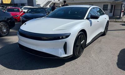 2024 Lucid AIR Touring