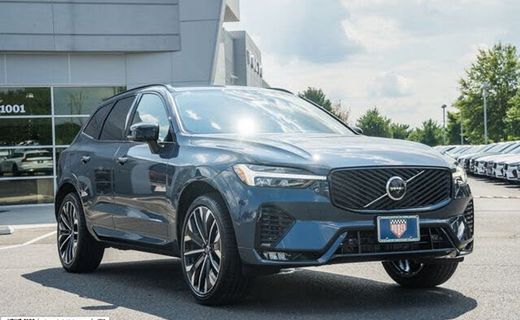 2026 Volvo XC60 Ultra Dark