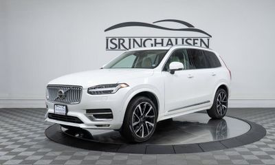 2023 Volvo XC90 Plus Bright
