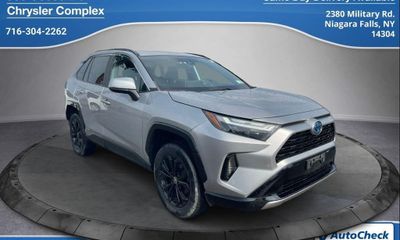 2022 Toyota RAV4 SE