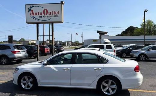 2012 Volkswagen Passat SE