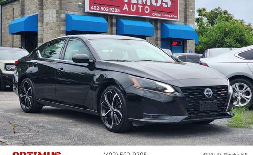 2023 Nissan Altima SR
