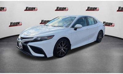 2023 Toyota Camry SE