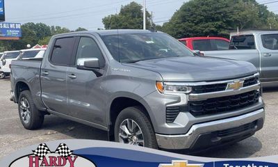 2026 Chevrolet Silverado LT