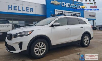 2019 Kia Sorento L LX S
