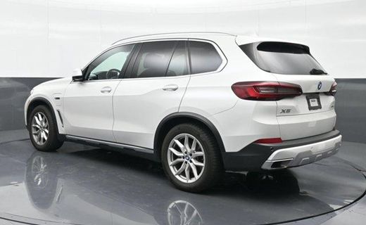 2023 BMW X5 XDRIVE45E