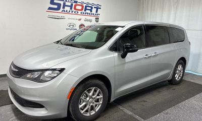 2026 Chrysler Voyager LX