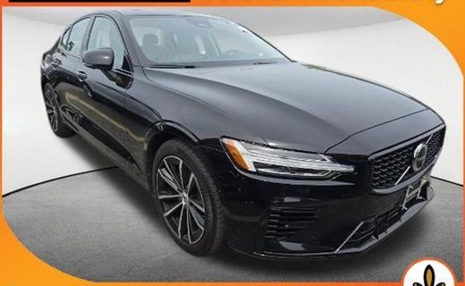 2023 Volvo S60 Plus Dark