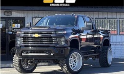 2024 Chevrolet Silverado HD Custom