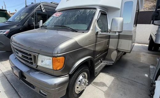 2005 Ford E-450