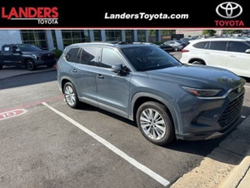 2024 Toyota Grand Highlander — a typically priced live listing
