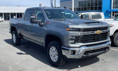 2026 Chevrolet Silverado HD LT
