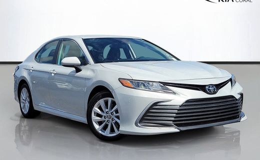 2022 Toyota Camry LE