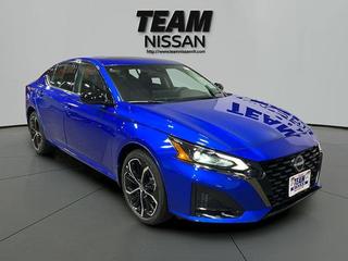 2025 Nissan Altima SR