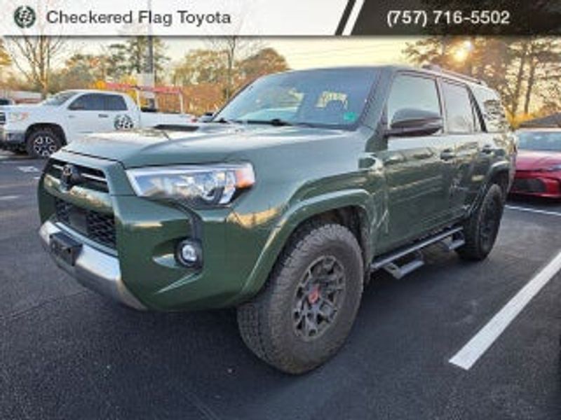 2021 Toyota Highlander — a typically priced live listing