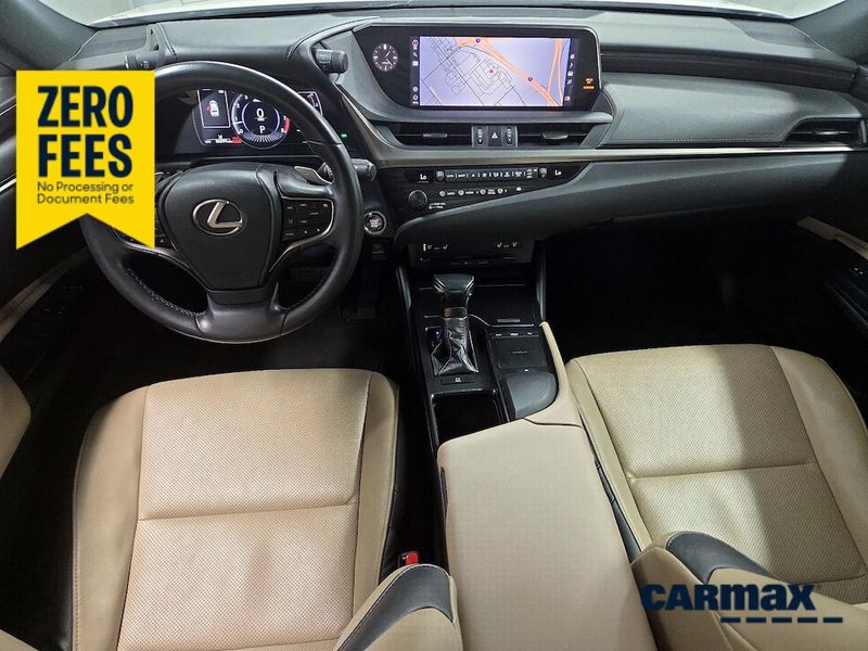 2020 Lexus ES — a typically priced live listing