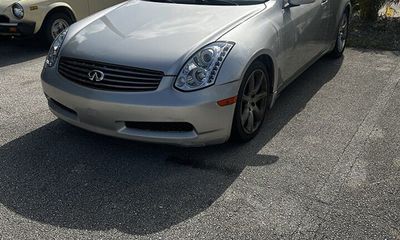 2004 Infiniti G35 Base