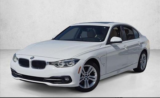 2018 BMW 330e