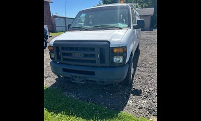 2013 Ford E-Series Cargo VAN