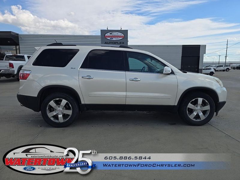 2011 Gmc Acadia — a typically priced live listing