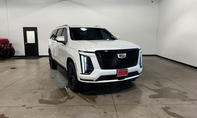 2025 Cadillac Escalade ESV Sport Platinum