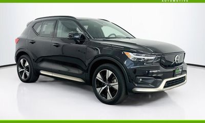 2022 Volvo XC40 Recharge Level 2