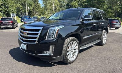 2017 Cadillac Escalade Luxury