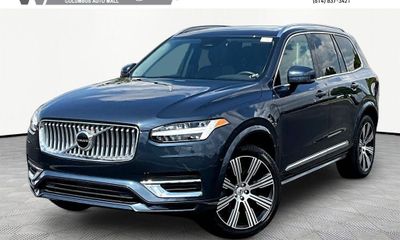 2025 Volvo XC90 Core