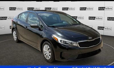 2017 Kia Forte LX Base