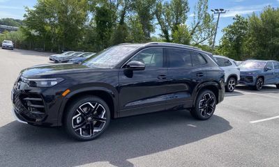 2026 Volkswagen Tiguan 4MOTION SEL