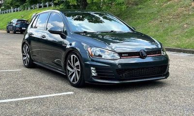 2017 Volkswagen Golf GTI S Sport SE