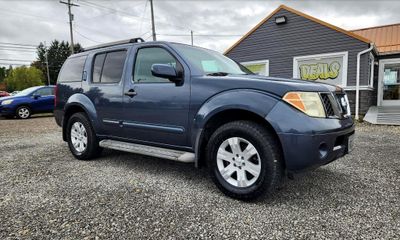 2005 Nissan Pathfinder XE FOR Sale