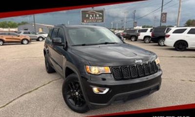 2017 Jeep Grand Cherokee Laredo