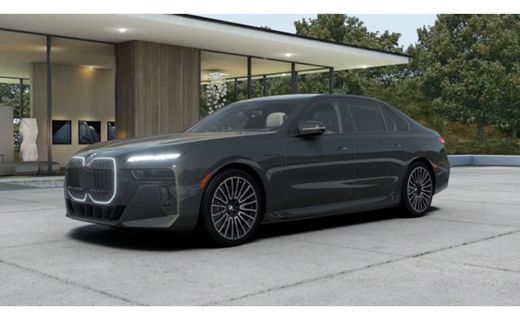 2026 BMW 750e xDrive
