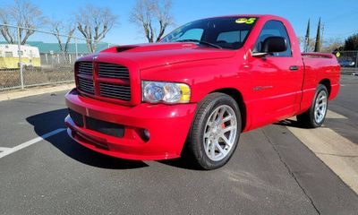 2005 Dodge RAM SRT 10