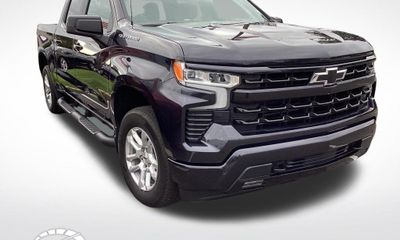 2024 Chevrolet Silverado RST