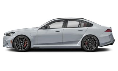 2027 BMW M5
