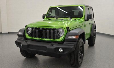 2025 Jeep Wrangler Sport