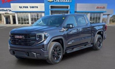 2026 GMC Sierra SLT