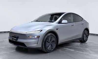2026 Tesla Model Y Long Range